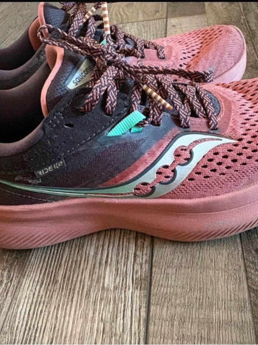 Saucony Women’s Rose Pink and Teal Ride Running Sneakers